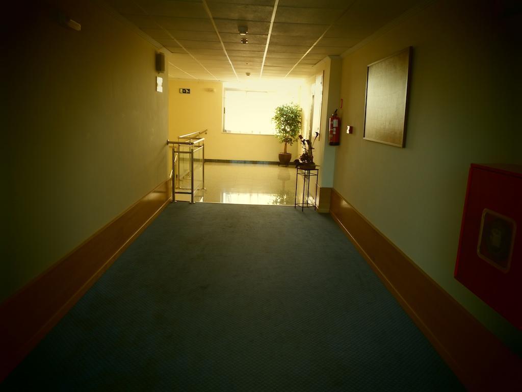 Hotel Isur Llerena Luaran gambar
