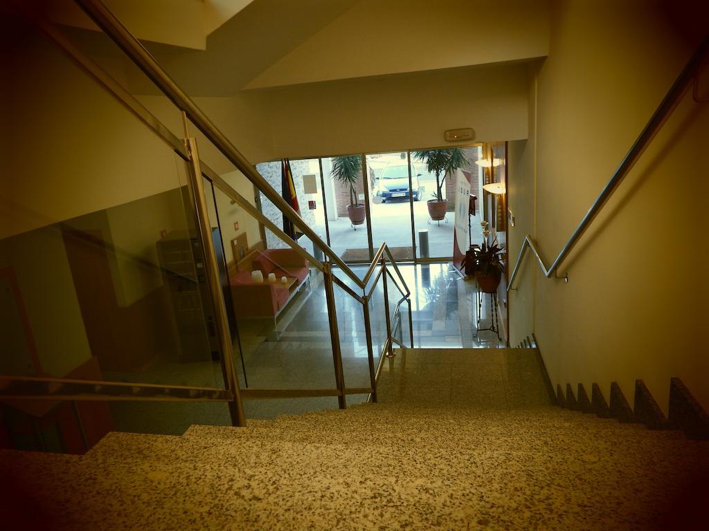 Hotel Isur Llerena Luaran gambar