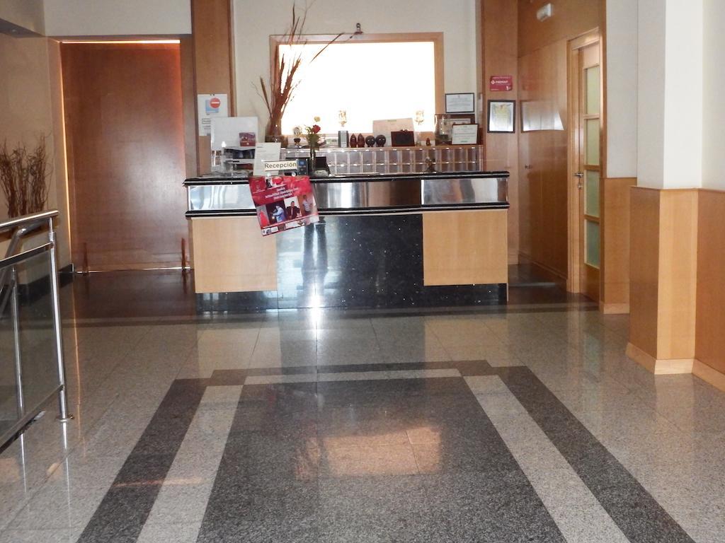 Hotel Isur Llerena Luaran gambar
